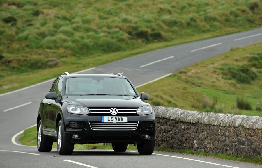  Volkswagen Touareg V6 TDi 2010 года  (UK) (фото 15 из 35)